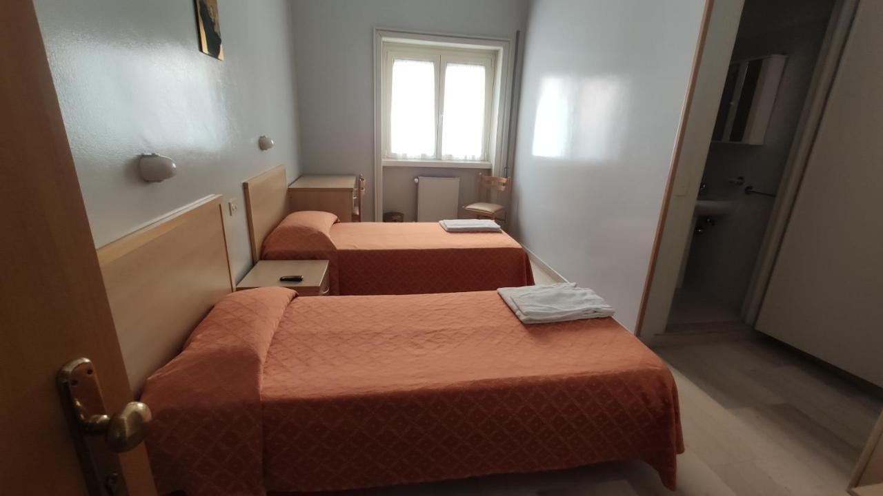 Hotel SAN JUAN DE RIBERA, Casa per Ferie Roma Exterior foto