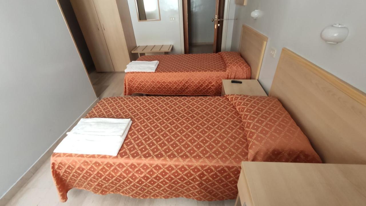 Hotel SAN JUAN DE RIBERA, Casa per Ferie Roma Exterior foto
